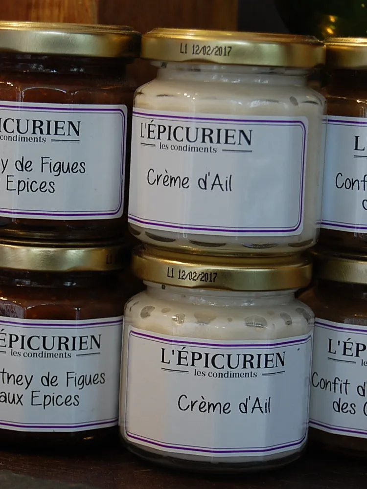 Gläser mit Chutney, Crème d'Ail und Zwiebelconfit von L'Épicurien